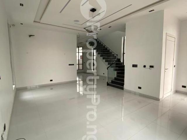 Buy 5 Bedroom Fully Detached Duplex in chevron, Lekki Lagos 7MTSZ | PropertyPro Nigeria