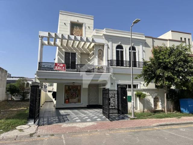 Buy brand new 10 marla house with 10,000,000/ approved loan in bahria orchard