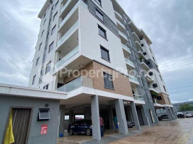 Buy Distress 3bedroom Apartments With Bq in Lekki Phase 1, Lekki Lagos 6MZWN | PropertyPro Nigeria
