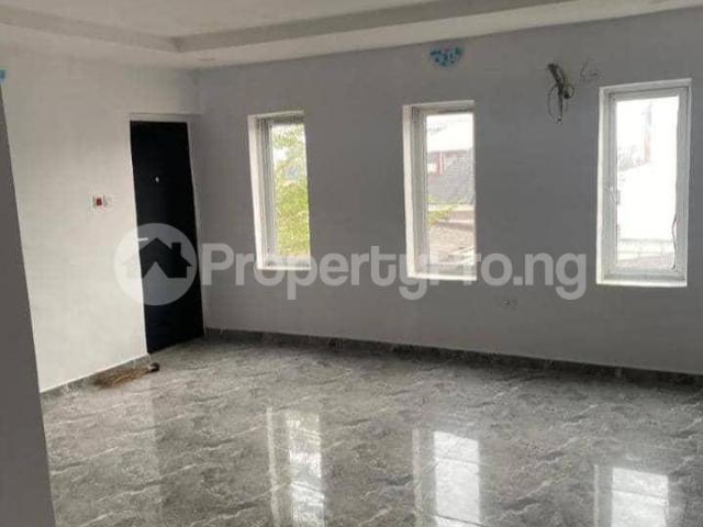 Buy Executive 2 Bedroom Flat in Alagomeji, Yaba Lagos 8MENL | PropertyPro Nigeria