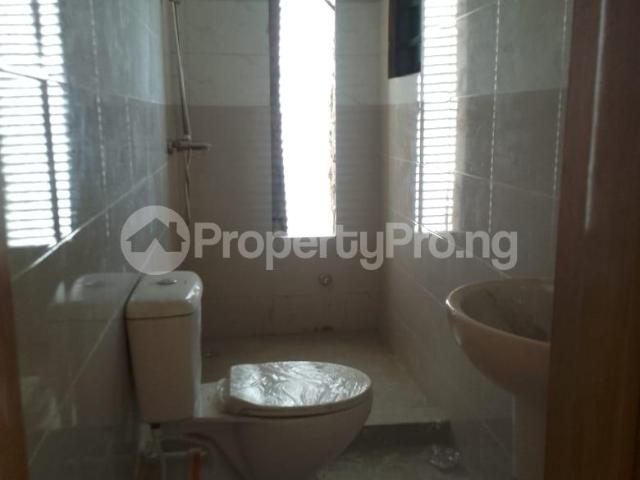 Buy Executive 3 Bedroom Penthouse in Jibowu, Yaba Lagos 8NUPH | PropertyPro Nigeria