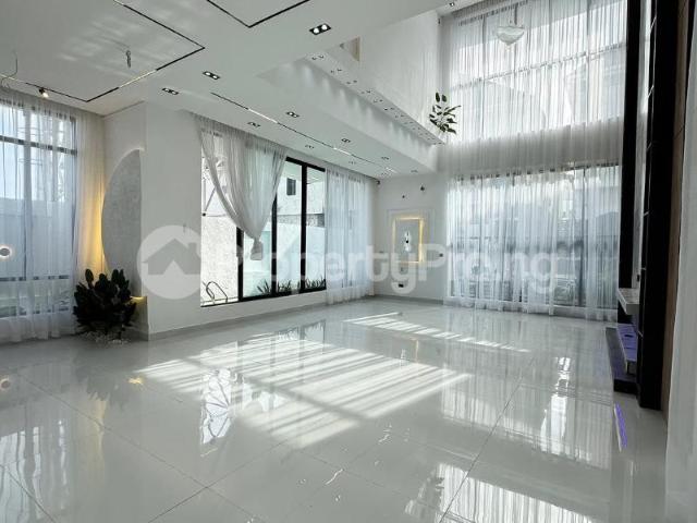 Buy Exquisite 5 Bedroom Luxury Duplex in chevron, Lekki Lagos 2MWGL | PropertyPro Nigeria