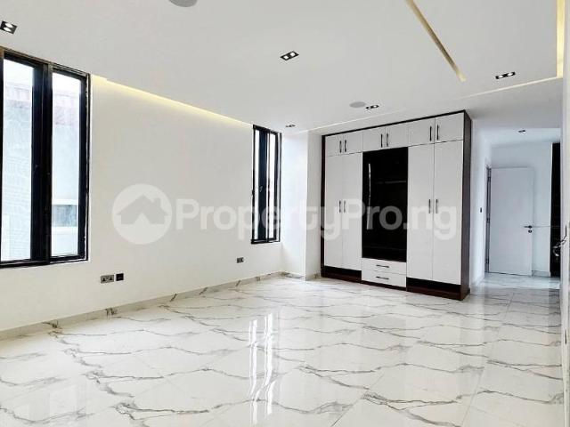 Buy 5 Bedroom Detached Duplex With Bq in Lekki Phase 1, Lekki Lagos 9NJRM | PropertyPro Nigeria