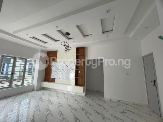 Buy 3 Bedroom Bungalow in Along Lekki Expressway, Lekki Lagos 4MUNR | PropertyPro Nigeria