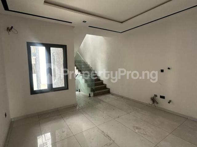 Buy Fully Serviced 4 Bedroom Terrace in Lekki Phase 1, Lekki Lagos 0NGVQ | PropertyPro Nigeria