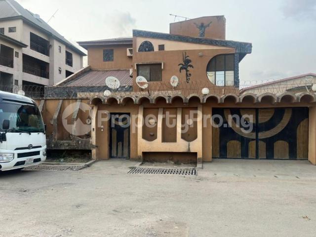 Buy House in Isolo Lagos 1MKGD | PropertyPro Nigeria
