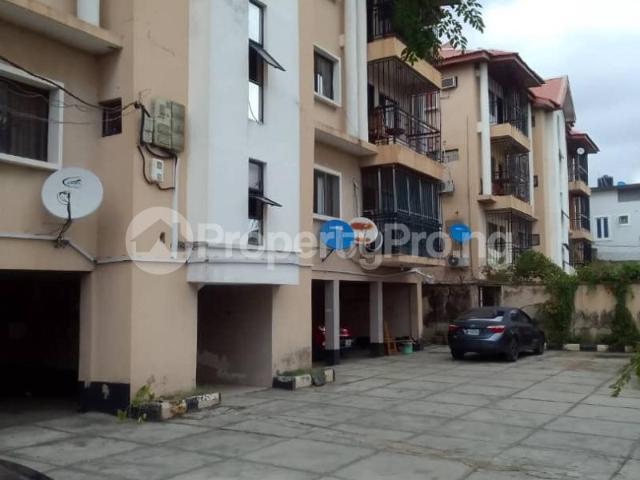 Buy House in Opebi, Ikeja Lagos 0LZBW | PropertyPro Nigeria