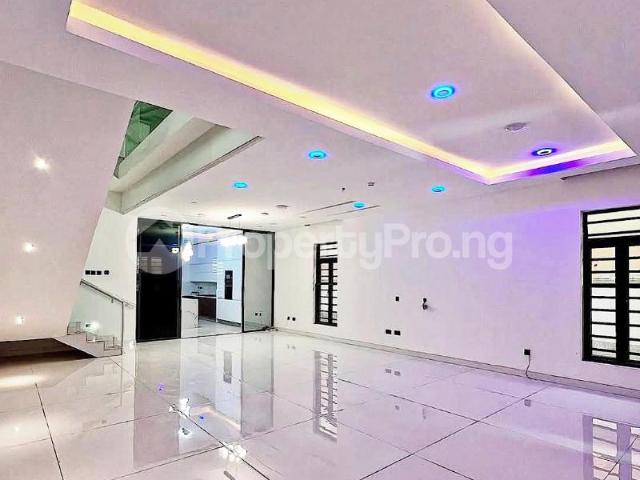 Buy 5 Bedroom Detached Duplex in Lekki Phase 1, Lekki Lagos 2MVFQ | PropertyPro Nigeria