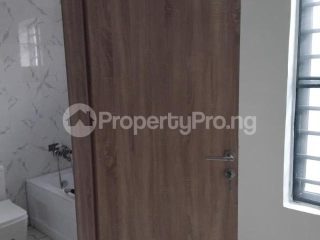 Buy Luxury All Rooms En Suite 4 Bedroom Duplex in Lekki Phase 2, Lekki Lagos 4LQNN | PropertyPro Nigeria