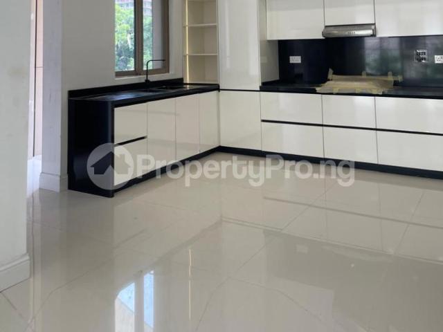 Buy Luxury 4 Bedroom Semi Detached Townhouse in Ikoyi Lagos 3LQFQ | PropertyPro Nigeria