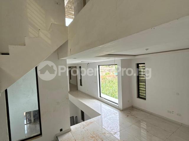 Buy Luxury 5 & 6 Bedrooms Duplexes triplexes in Agodi, Ibadan Oyo 8MZLX | PropertyPro Nigeria