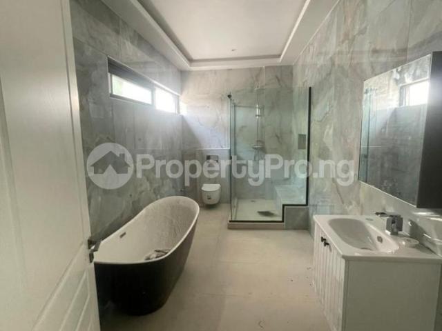 Buy Luxury 5 Bedroom Terrace With 2 Room Bq in Banana Island, Ikoyi Lagos 7NDLQ | PropertyPro Nigeria