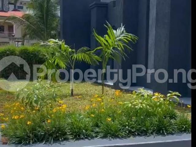 Buy Luxury 5 Bedroom Detached Duplex With 2 Rooms Bq in Lekki Phase 1, Lekki Lagos 2LJDF | PropertyPro Nigeria