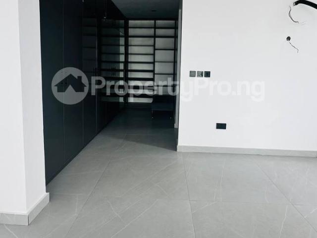 Buy Luxury 5 Bedroom Detached On 3 Floors With Pool in orchid, Lekki Lagos 2LQGE | PropertyPro Nigeria