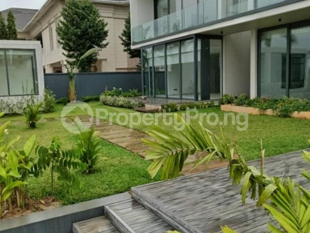 Buy Luxury 6 Bedroom Fully Detached Waterfront House in Banana Island, Ikoyi Lagos 5LGBQ | PropertyPro Nigeria