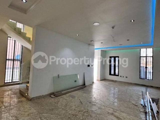 Buy Luxurious 5bedrooms Fully Automated Semi Detached+2bq in Wuye Abuja 2MHPM | PropertyPro Nigeria