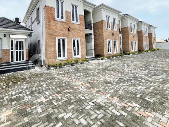 Buy Maintained 4 Unit Of 5 Bedroom Waterfront Townhouse in VGC, Lekki Lagos 3LWVV | PropertyPro Nigeria