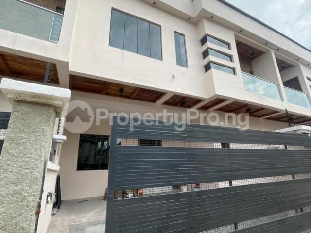 Buy Spacious 3 Bedroom Duplex in Lekki Lagos 4LVSZ | PropertyPro Nigeria