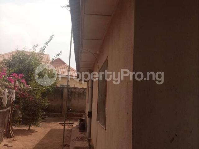 Buy Standard 3 Bedroom Bungalow in Kaduna South Kaduna 2LENW | PropertyPro Nigeria