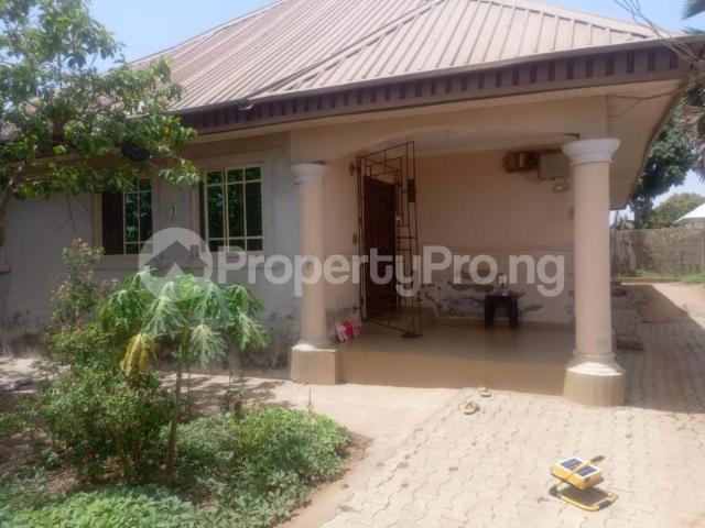 Buy Standard 4 Bedroom Detached Bungalow in Kaduna South Kaduna 0NRHS | PropertyPro Nigeria