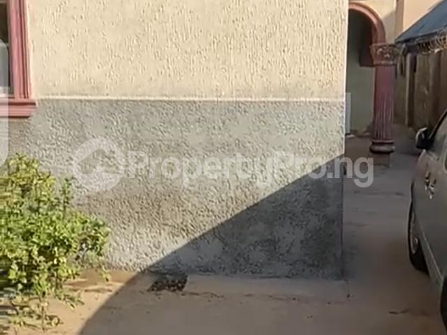 Buy 4 Bedroom Bungalow in Kaduna South Kaduna 6LEUW | PropertyPro Nigeria