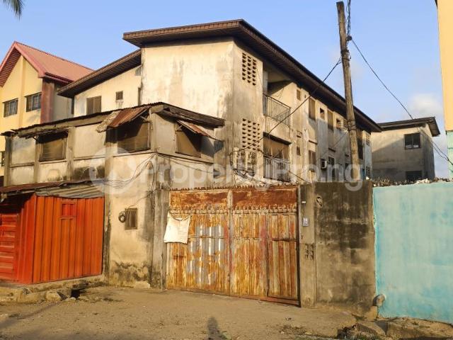 Buy Standard Newly Renovated Block Of 8 Units in Ago palace, Okota Lagos 5MUUU | PropertyPro Nigeria