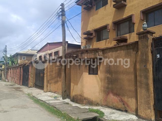 Buy Standard Newly Renovated 8 Units Of Flats in Ago palace, Okota Lagos 0LYWE | PropertyPro Nigeria