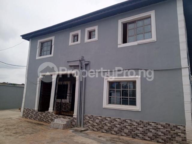 Buy 5 Flats in Akala Express, Ibadan Oyo 7NDTY | PropertyPro Nigeria