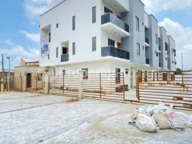 Buy Well Crafted 4 Bedroom Terrace Duplex + Study, Bq in Surulere Lagos 9MAWJ | PropertyPro Nigeria