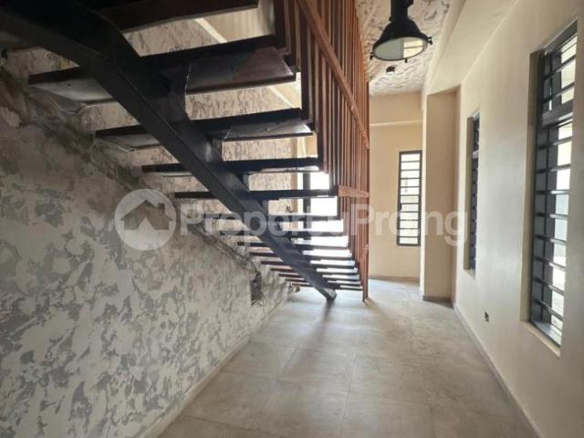 Buy 4 Bedroom Terrace Duplex in Ologolo, Lekki Lagos 5MUZT | PropertyPro Nigeria