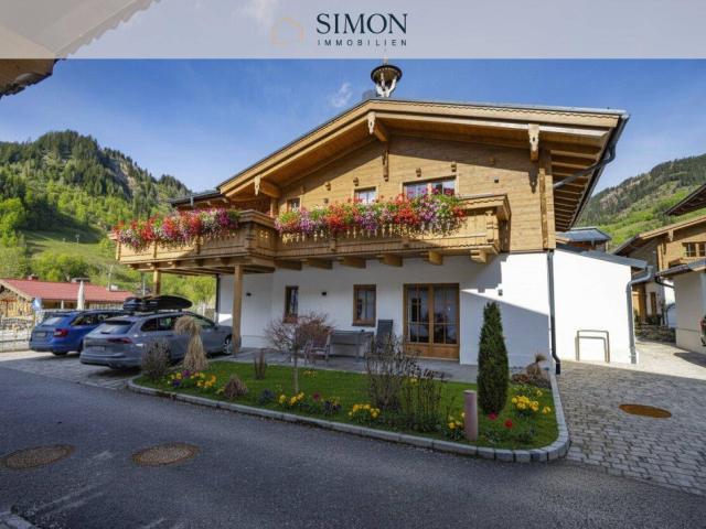 Buy to let traditionell aber modern: Ferien Chalet bestehend aus 2 Apartments in Rauris Heimatgefühl in den Bergen