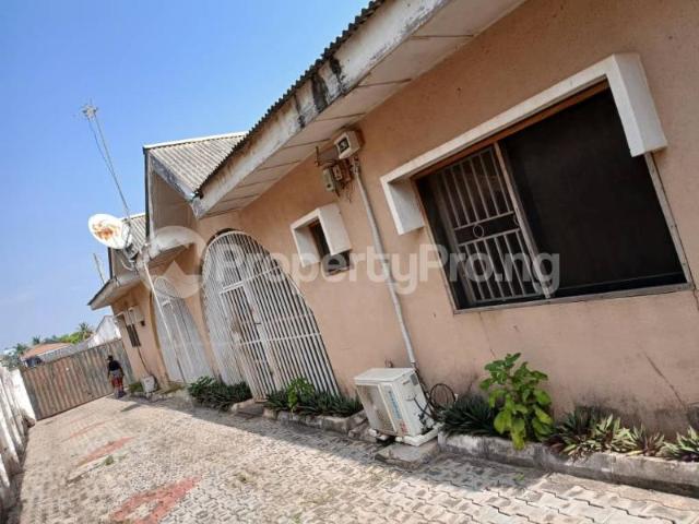 Buy Twin Flat Of 3 And 2 Bedroom Bungalow in Oluyole Estate, Ibadan Oyo 5NJDM | PropertyPro Nigeria