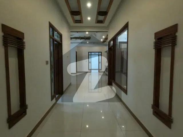 Buy your ideal 550 Square Yards House in a prime location of Karachi DOHS Phase 1