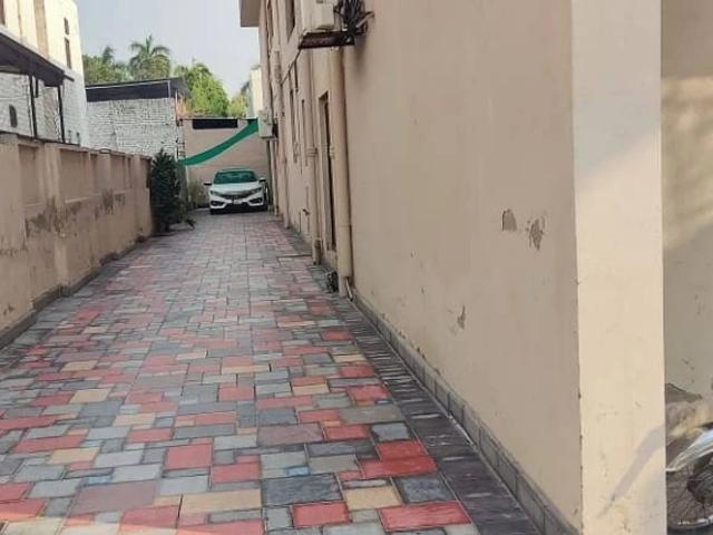 Buying A House In Garden Town Ahmed Block Lahore? Garden Town ID 86008
