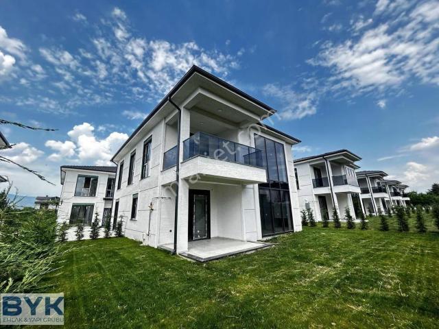 Byk' Dan! Arapçiftliği' Nde! Sıfır Proje! Kiralık Tekil Villa!