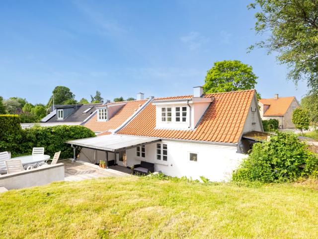 Bysvinget 21, Borum