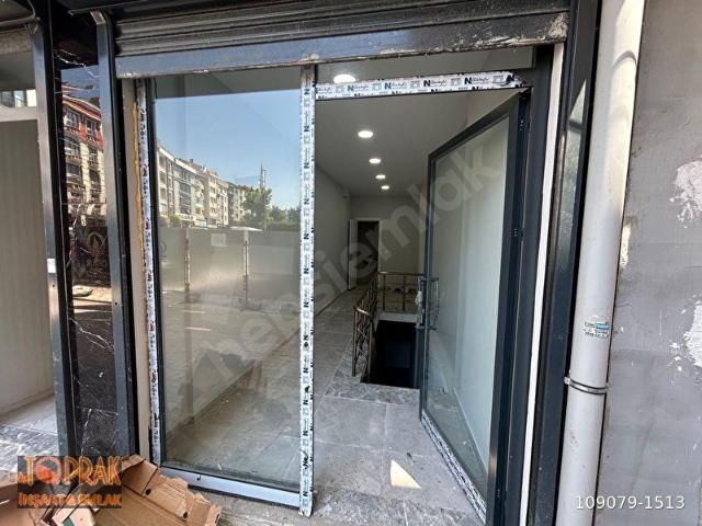 byTOPRAK'TAN BEŞTELSİZ'DE ESKİ HAMAMIN SOKAĞINDA 40m2 WC'Lİ UFAK GİRİŞLİ VE BODRUMLU KİRALIK DÜKKAN