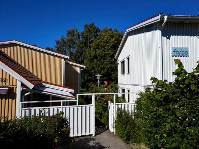 Byvägen 64