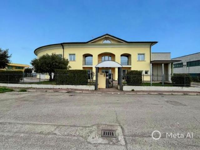 C036. CARPI. Prestigioso Complesso Industriale con Residenza