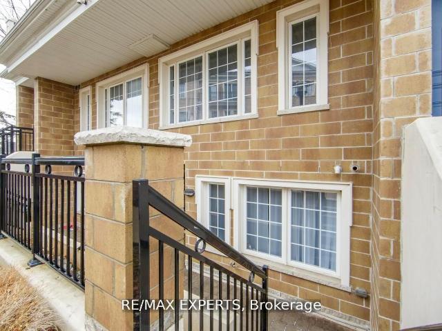 C03 26 Bruce Street, Woodbridge | For Sale @ $569,000 | Condos. Ca