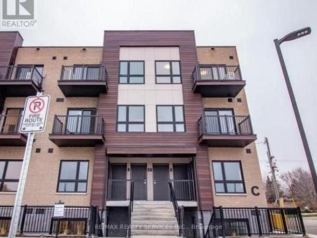 C11 10 Palace Street, Kitchener, ON, N2E 0J3 townhouse for sale | Listing ID X13552 | Royal LePage