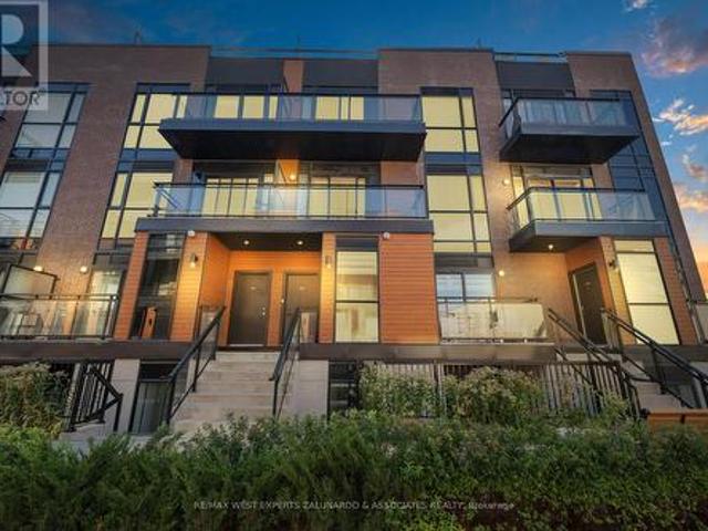 C202 5 Highway 7 Road, Vaughan, ON, L4L 1T4 townhouse for sale | Listing ID N12267 | Royal LePage
