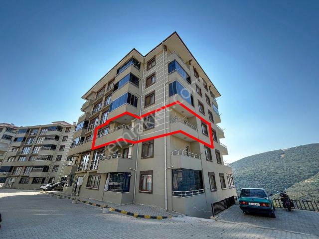 C21 Cius  Cihatlı Toki De Asansörlü Ara Kat 2+1 Kiralık Daire