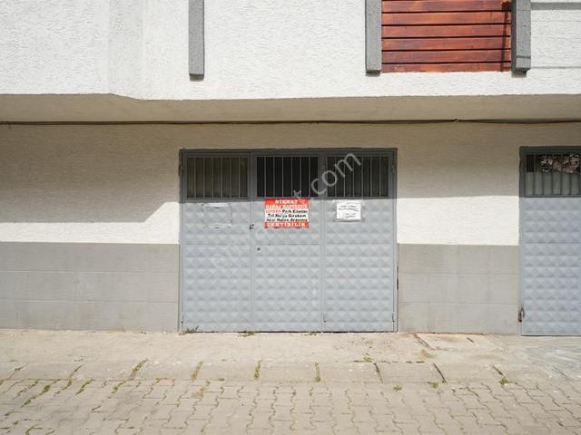 C21 Cius  Küçük Kumlada Satılık 30m² Garaj