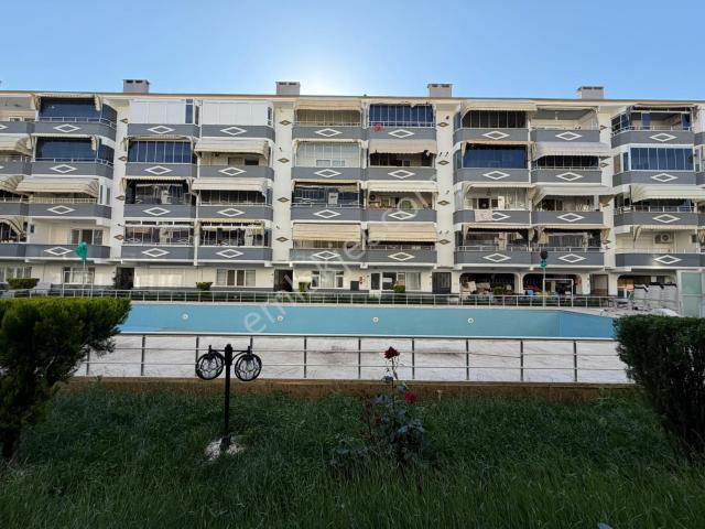 C21 Cius  Kumlada Havuzlu Site İçerisinde 2+1 Doğalgazlı Daire