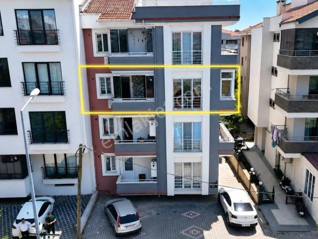 C21 Bal'dan Bahçelievler Mah.'de Park Manzaralı Satılık 2+1 Daire