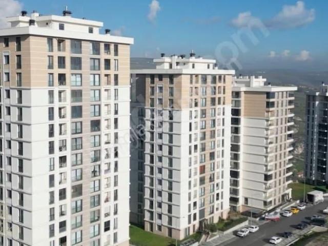 C21 Bal'dan Baltok Sitesi Şehir Ve Doğa Manzaralı 2+1 Kiralık