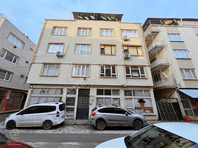 C21 Bal'dan Kayabey Mahallesinde Ferah 2+1 Kiralık Daire!