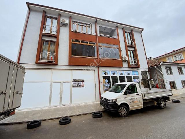 C21 İz Mehmet Çakar'dan Çark Caddesi Yakını Kiralık İş Yeri.