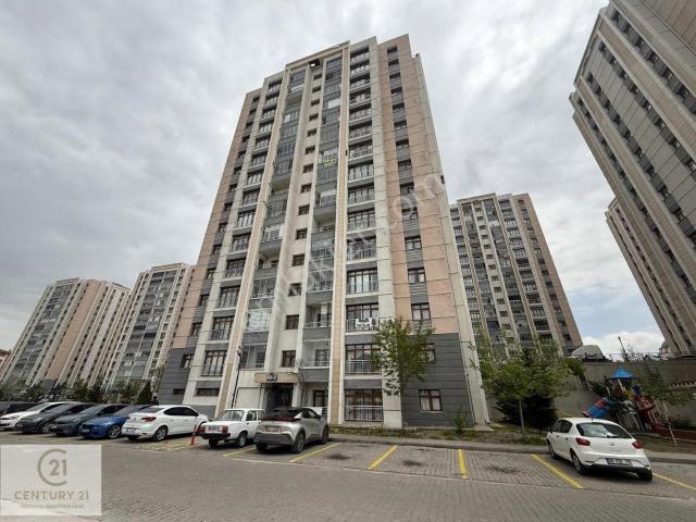 C21 Mevora'dan Uzun Bloklarda Şerifiyesi Yüksek 3+1 Kilerli